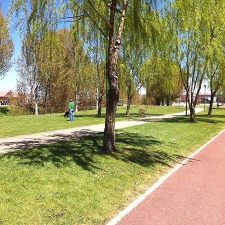 Hostal Santiago 2 Бургос Экстерьер фото