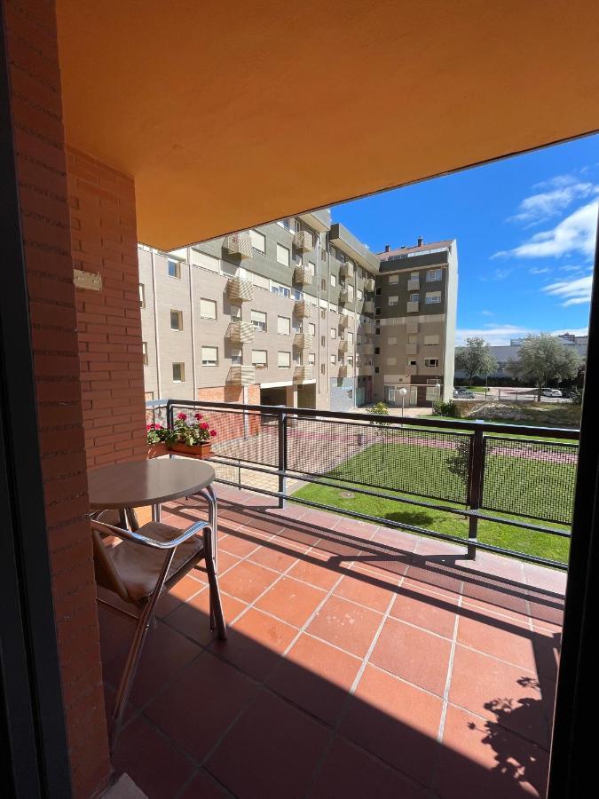 Hostal Santiago 2 Бургос Экстерьер фото
