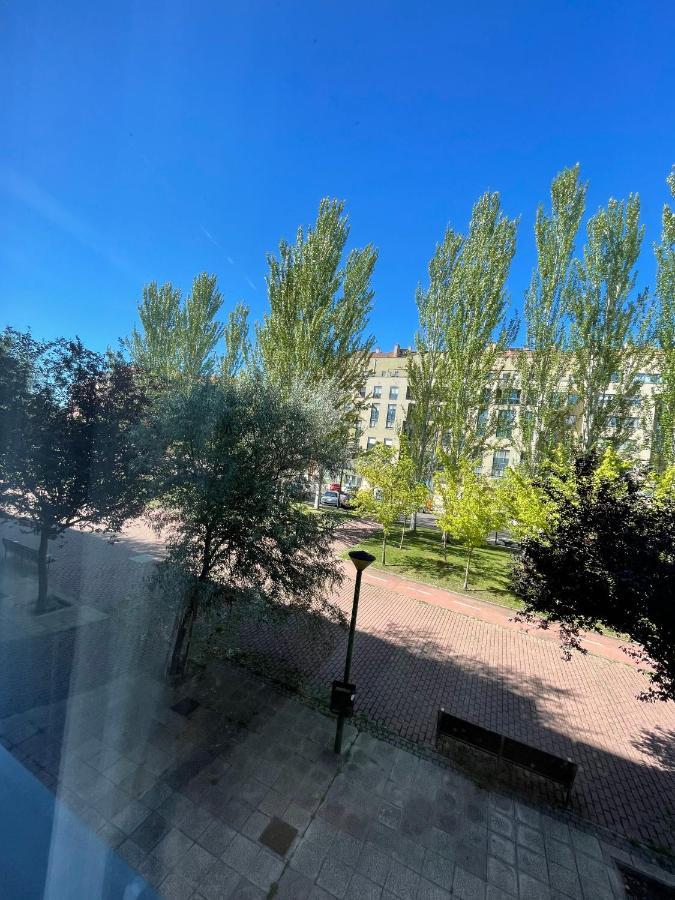 Hostal Santiago 2 Бургос Экстерьер фото